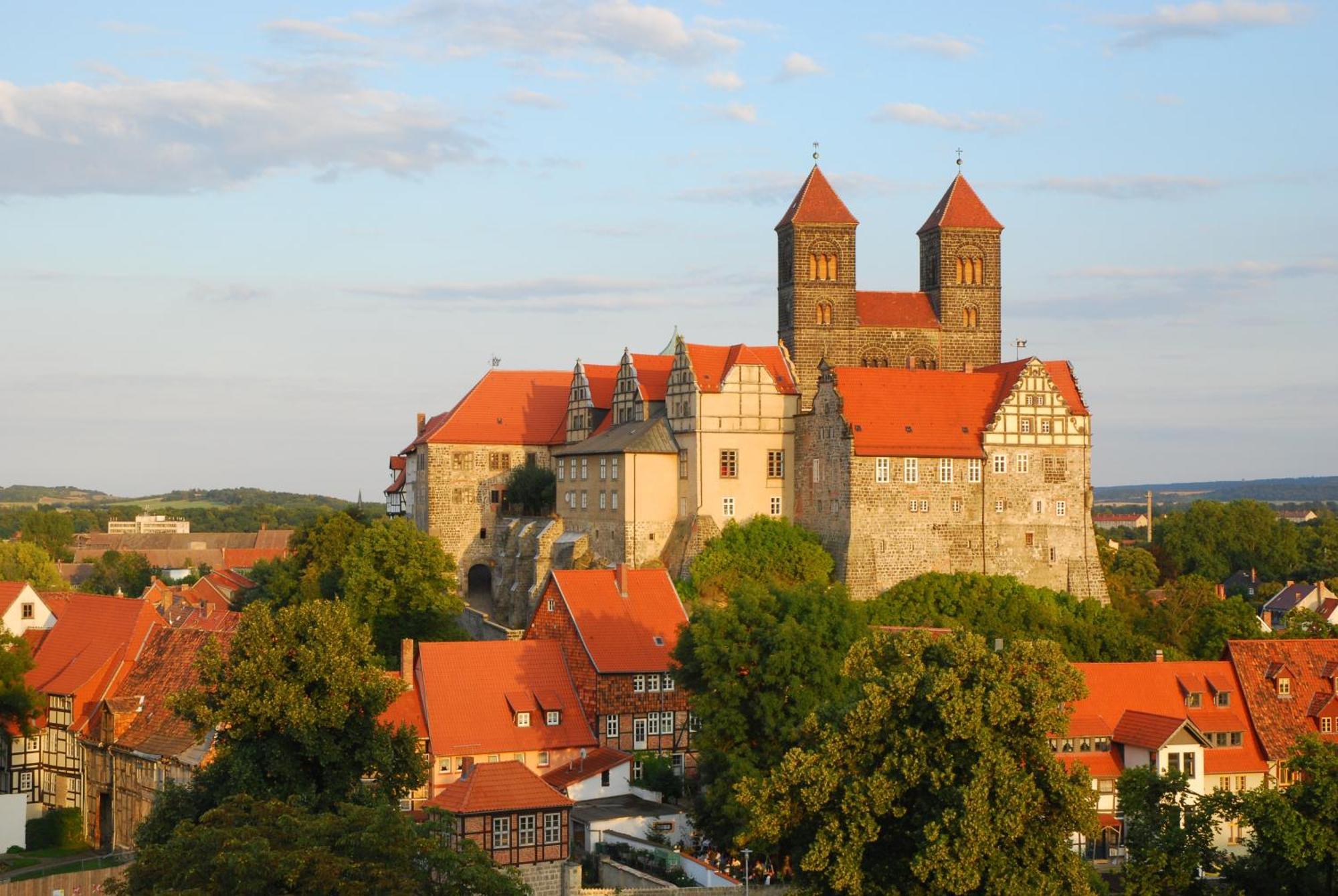 Hotel Domschatz Quedlinburg Exterior foto